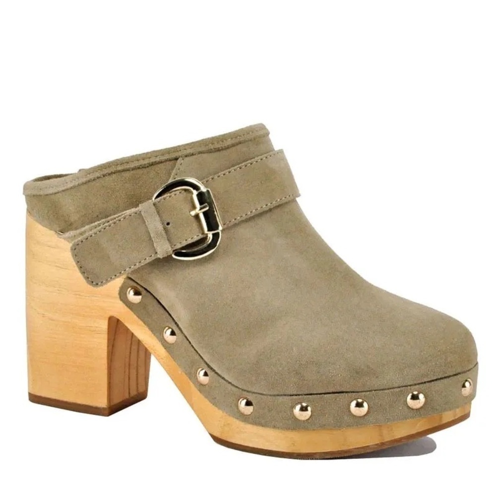 Steve Madden Tan Suede Clogs